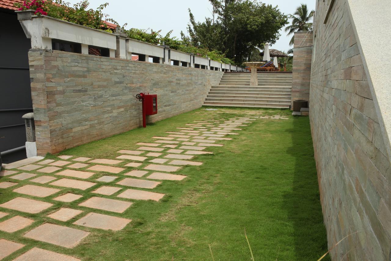 Gokulam Grand Turtle On The Beach Hotel Kovalam Exterior photo