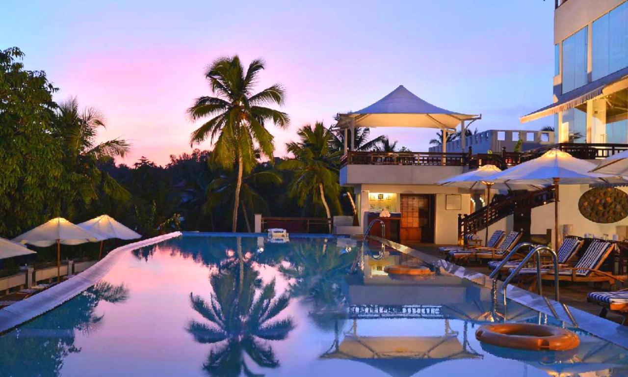 Gokulam Grand Turtle On The Beach Hotel Kovalam Exterior photo