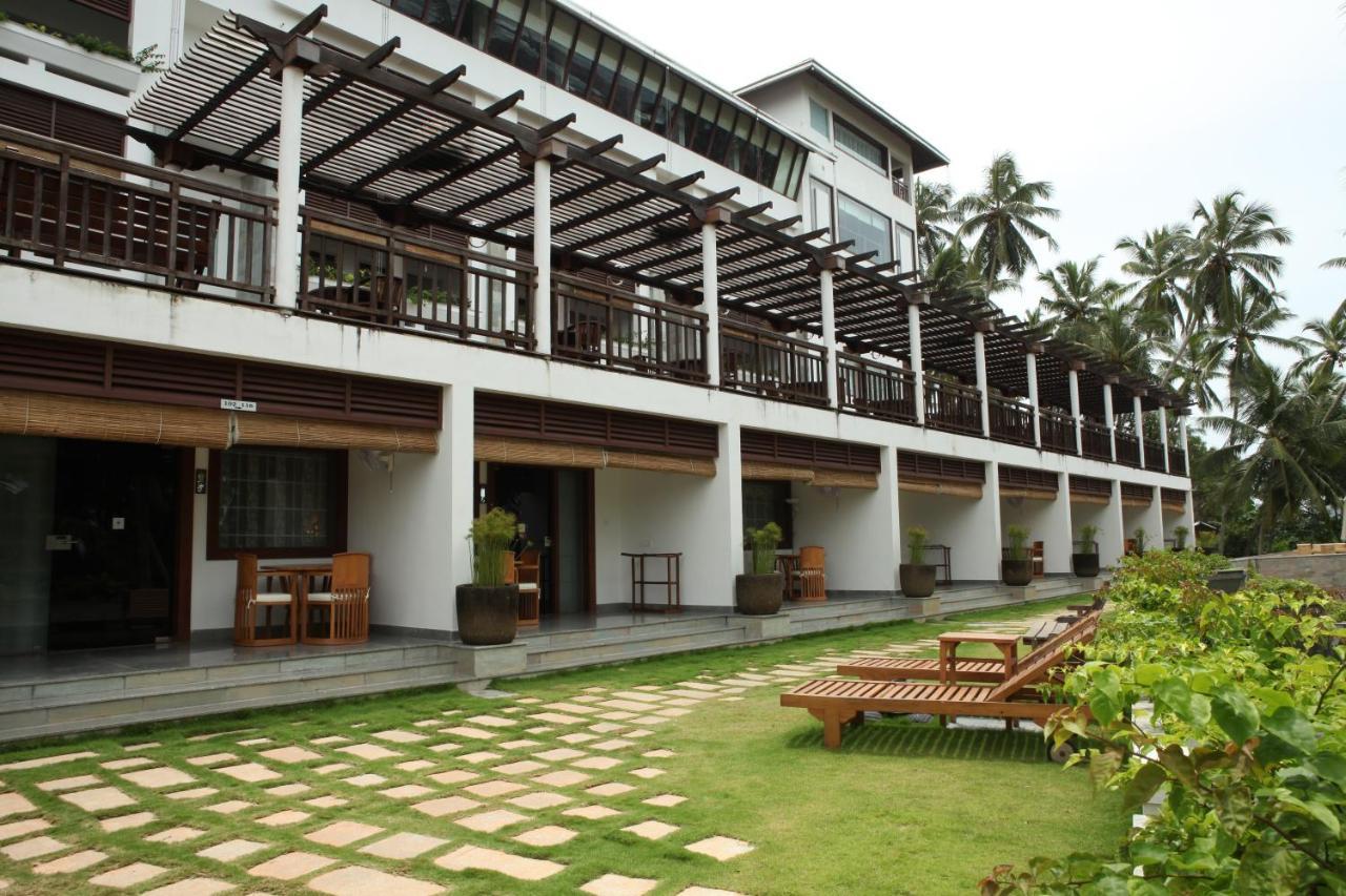 Gokulam Grand Turtle On The Beach Hotel Kovalam Exterior photo